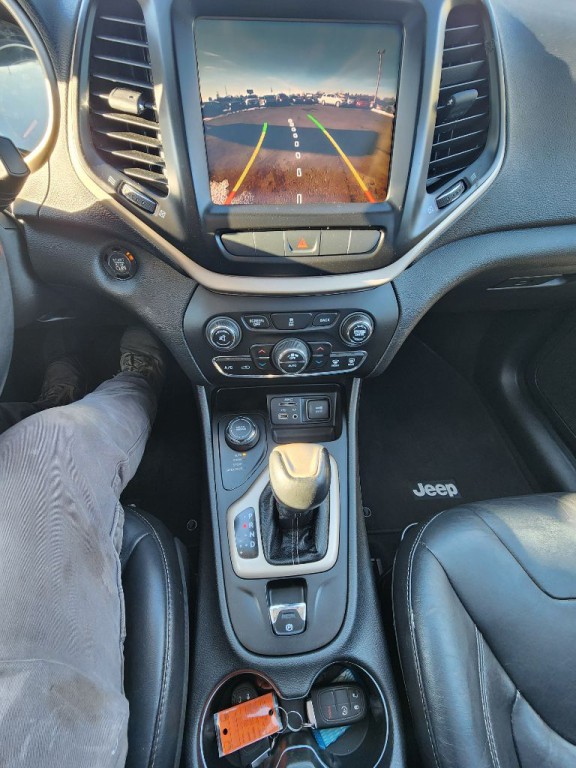 2014 Jeep Cherokee Image 21