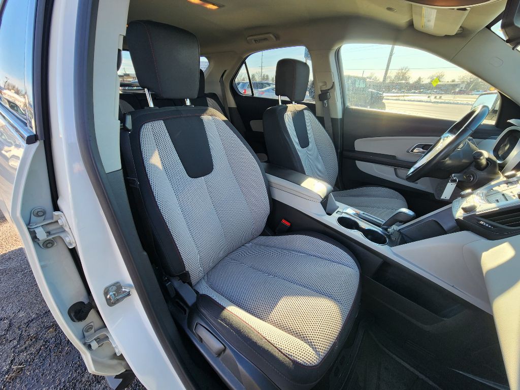 2015 Chevrolet Equinox Image 16