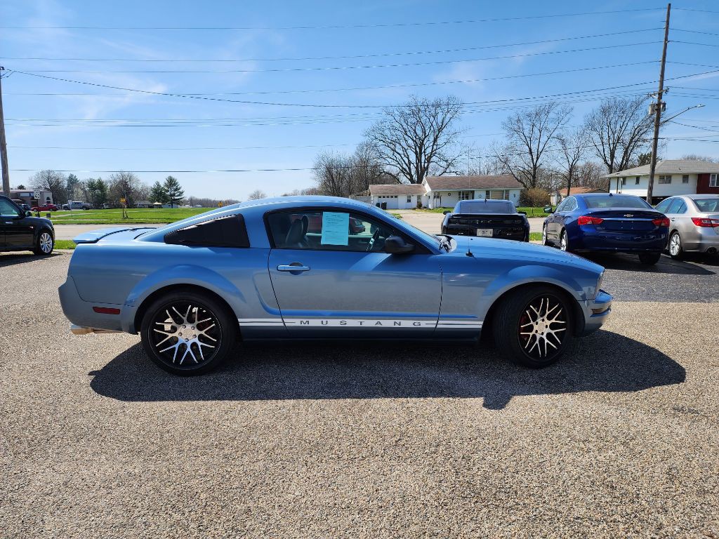 2007 Ford Mustang Image 3