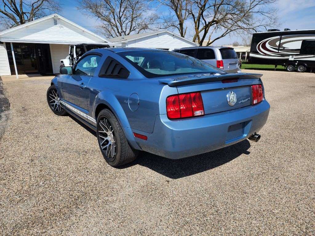 2007 Ford Mustang Image 7