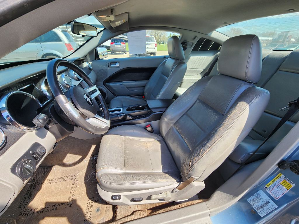 2007 Ford Mustang Image 13