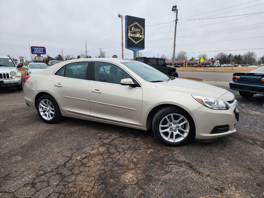 2015 Chevrolet Malibu Image 3