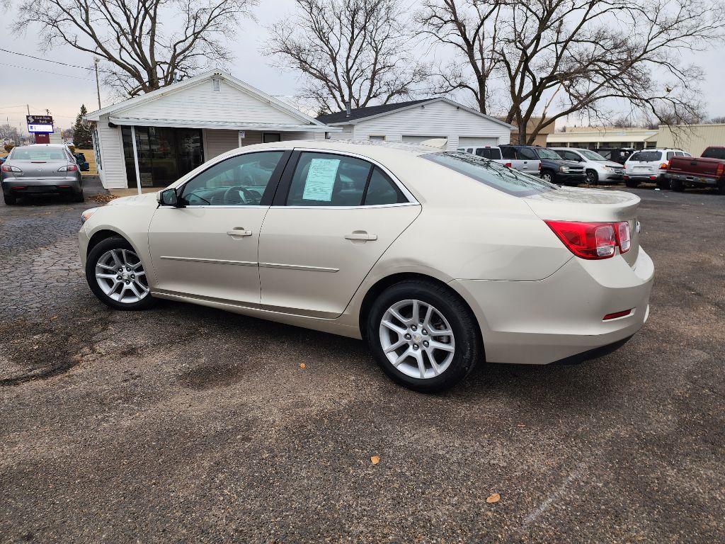 2015 Chevrolet Malibu Image 8