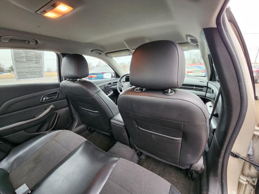 2015 Chevrolet Malibu Image 20