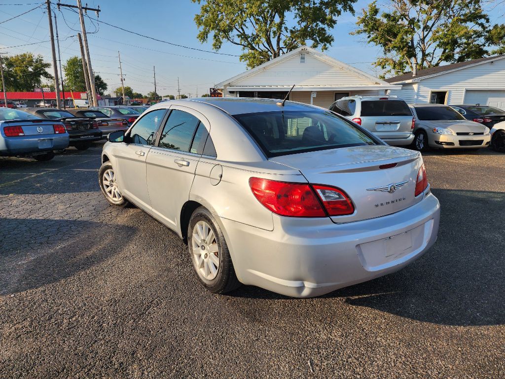 2010 Chrysler Sebring Image 6