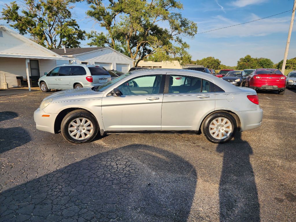 2010 Chrysler Sebring Image 9