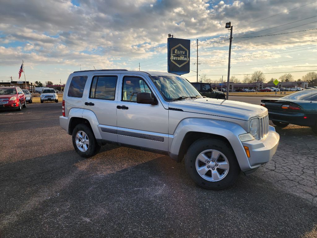 2012 Jeep Liberty Image 2