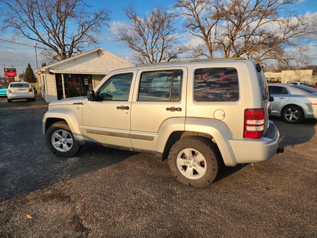 2012 Jeep Liberty Image 8