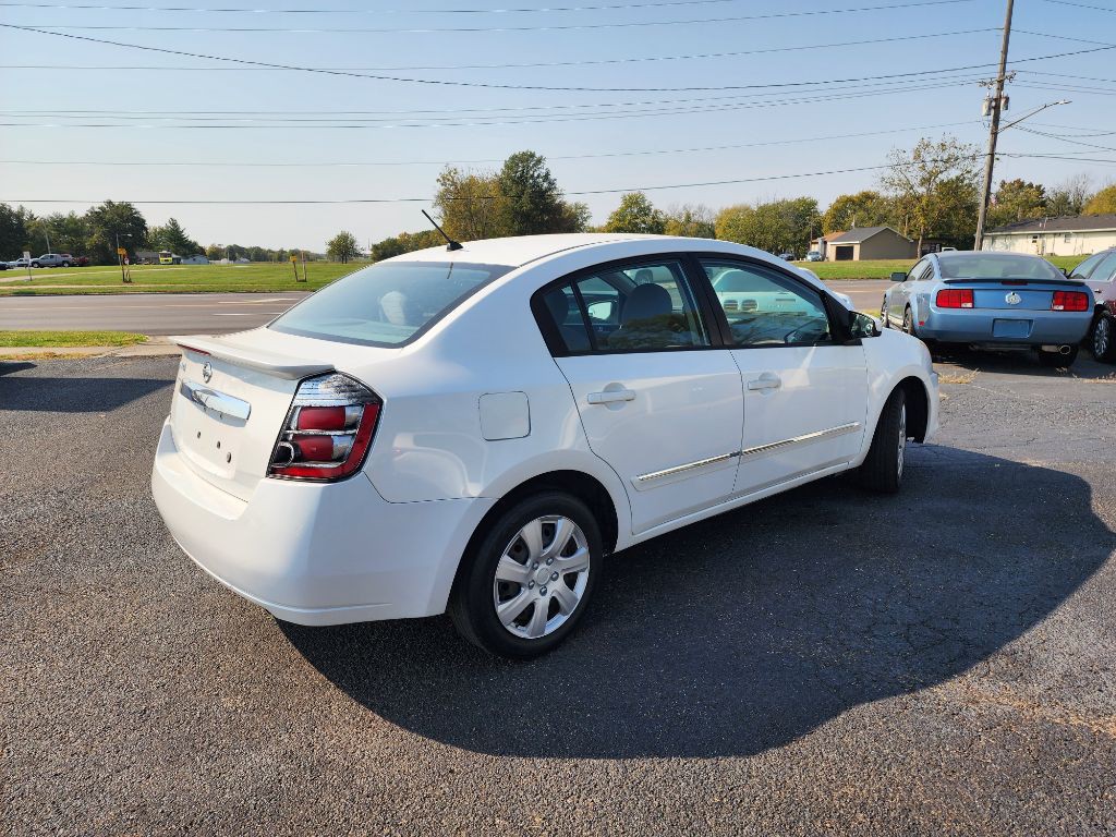 2011 Nissan Sentra Image 2