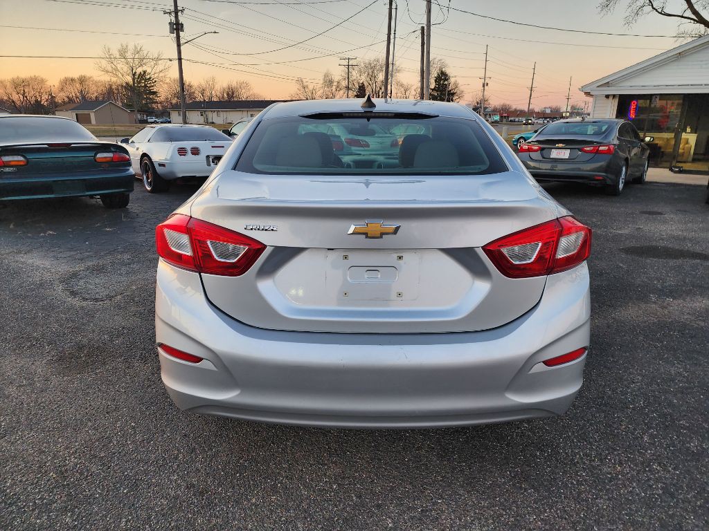 2017 Chevrolet Cruze Image 6