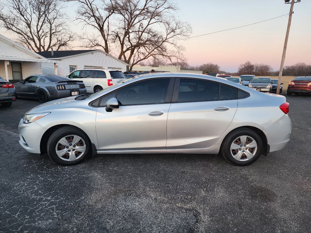 2017 Chevrolet Cruze Image 9