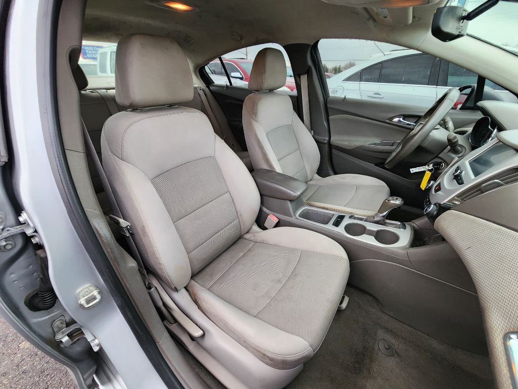 2017 Chevrolet Cruze Image 16
