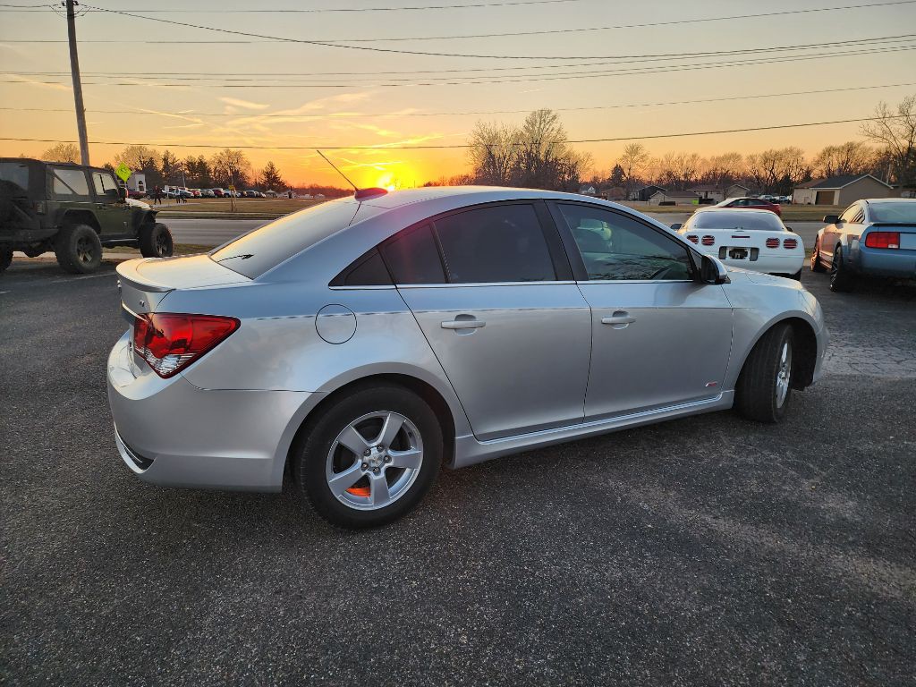2015 Chevrolet Cruze Image 4