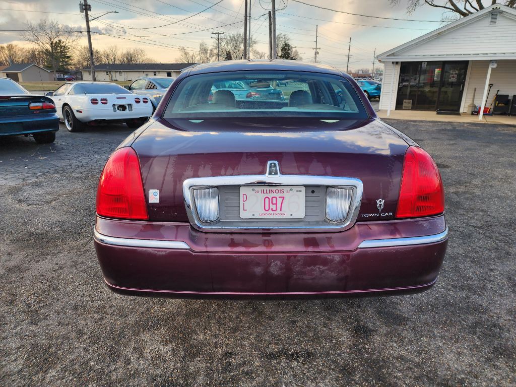 2008 Lincoln Town Car Image 6