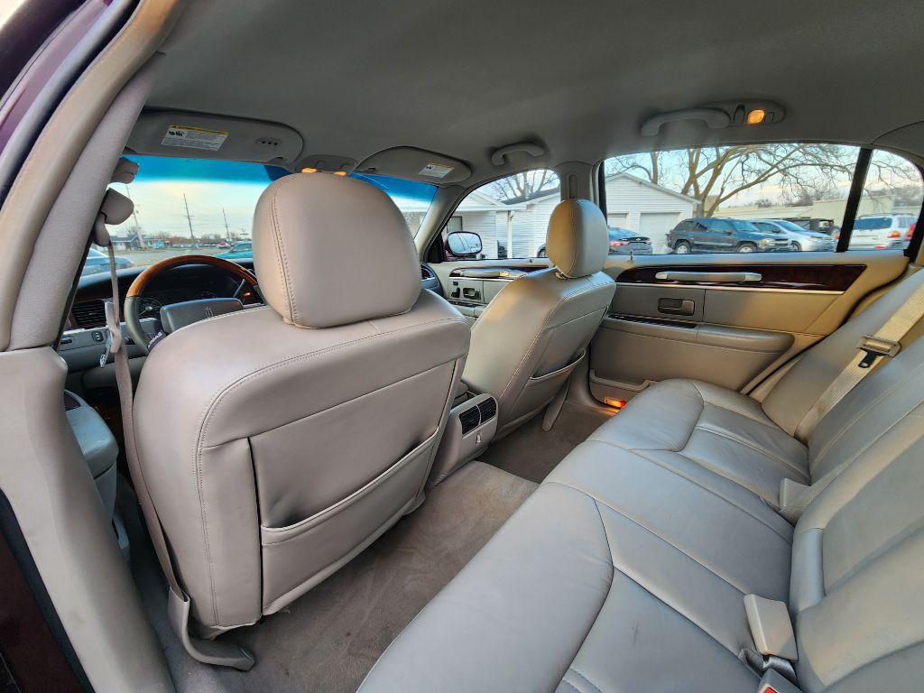 2008 Lincoln Town Car Image 17
