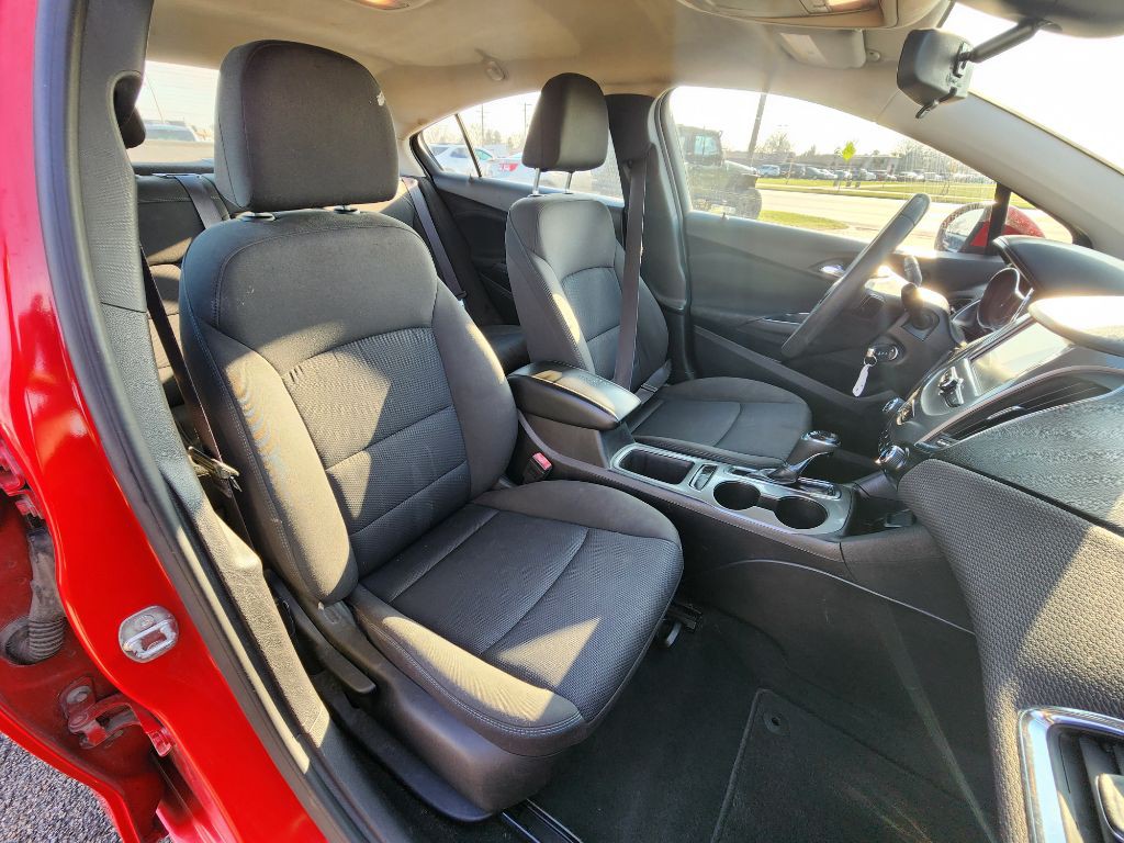 2016 Chevrolet Cruze Image 16