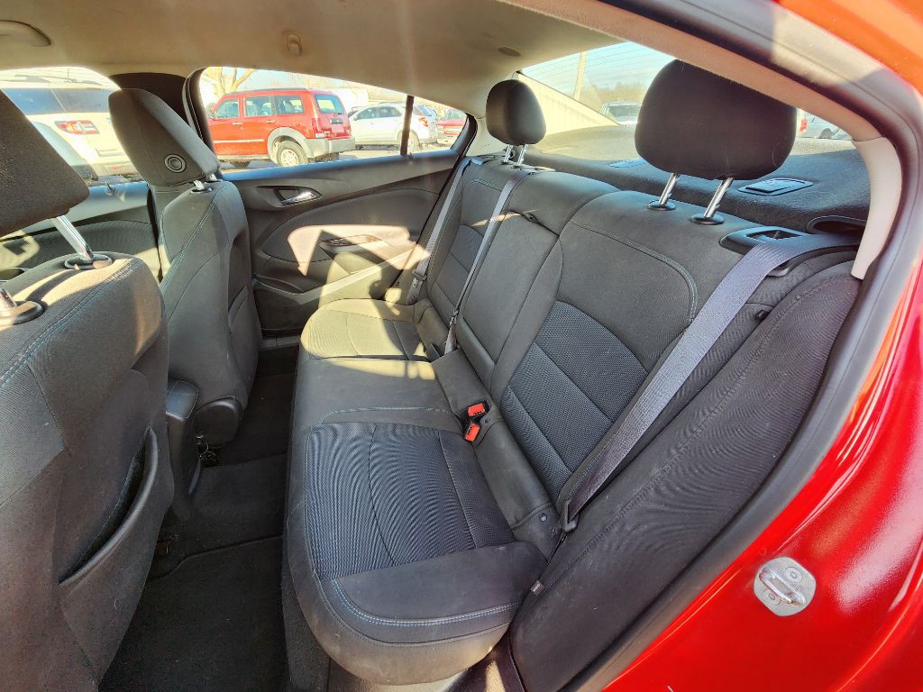 2016 Chevrolet Cruze Image 17