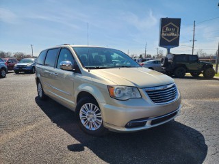 Image for 2012 Chrysler Town & Country Limited ID: 7307275