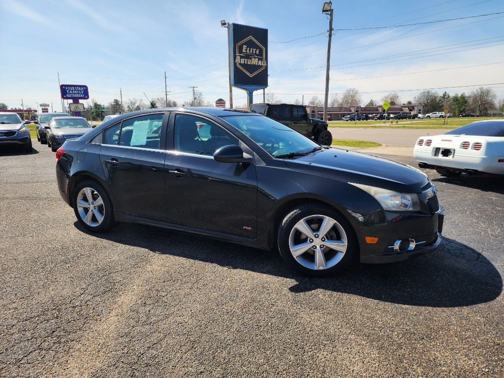 2014 Chevrolet Cruze Image 2