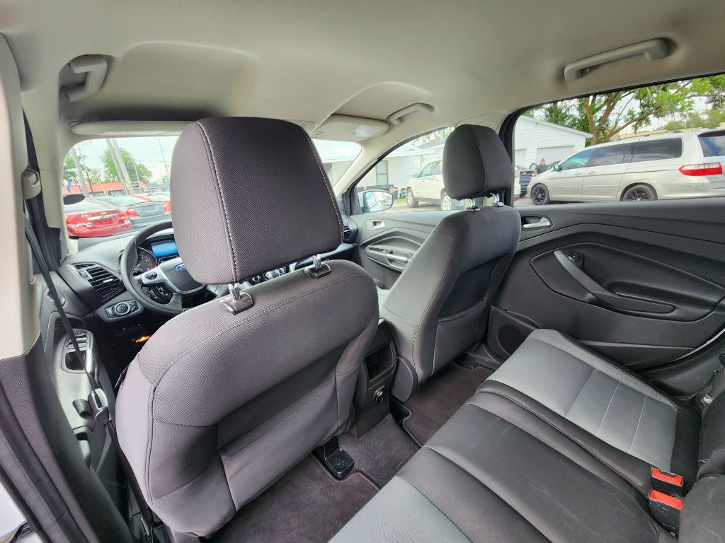 2016 Ford Escape Image 18