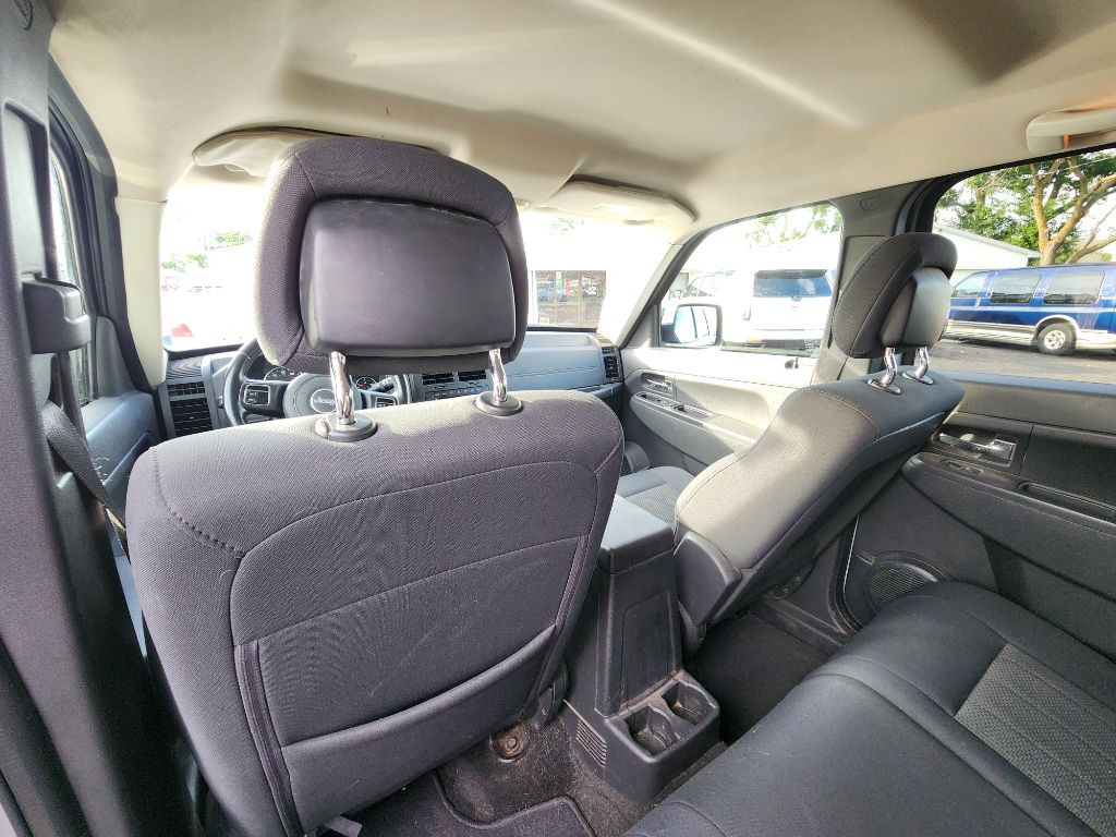 2011 Jeep Liberty Image 18