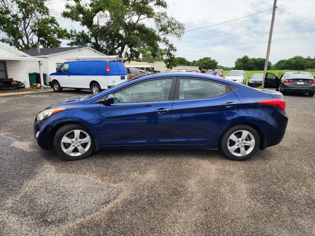 2013 Hyundai Elantra Image 9
