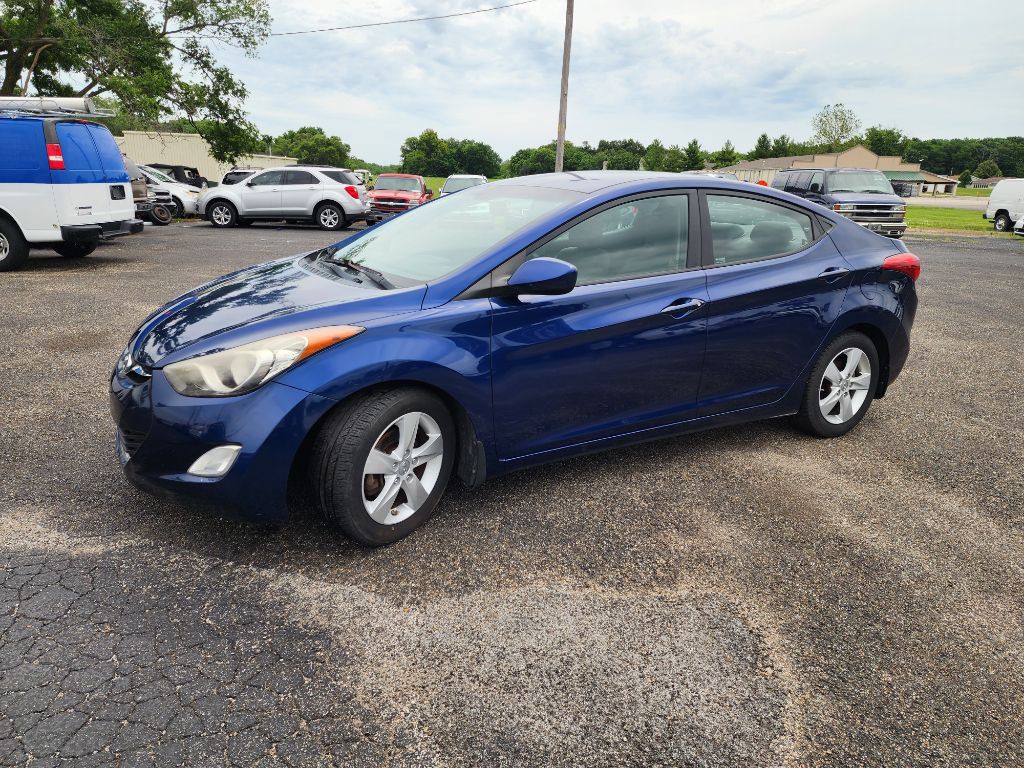 2013 Hyundai Elantra Image 11