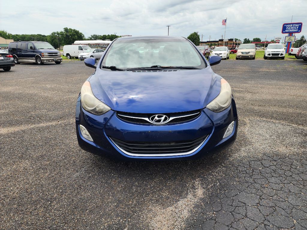 2013 Hyundai Elantra Image 12