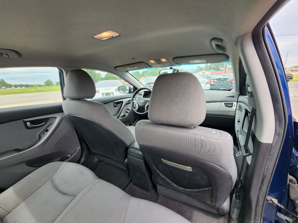 2013 Hyundai Elantra Image 20