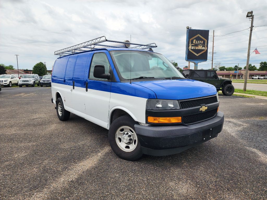 2019 Chevrolet Express Image 1