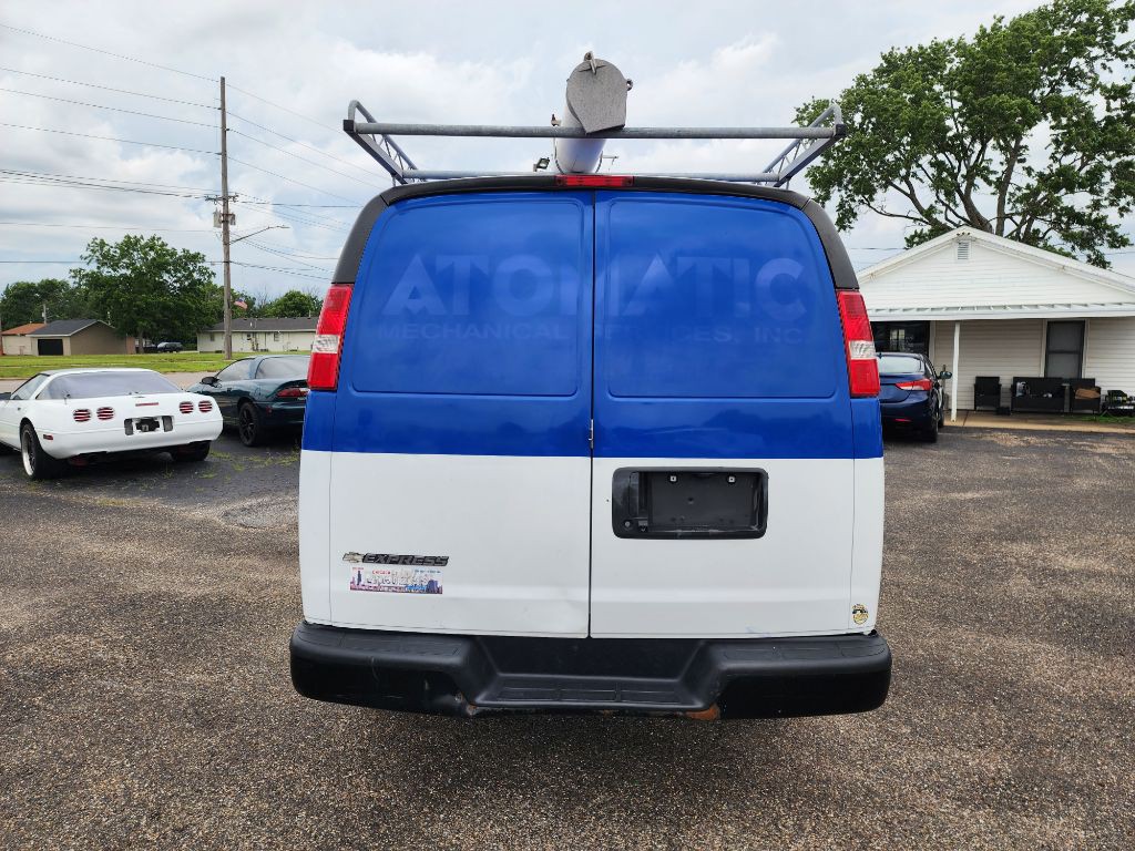 2019 Chevrolet Express Image 6