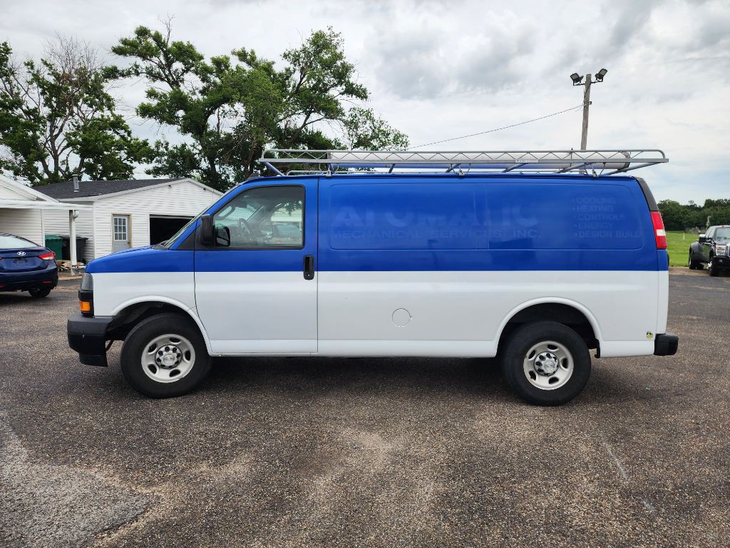 2019 Chevrolet Express Image 9