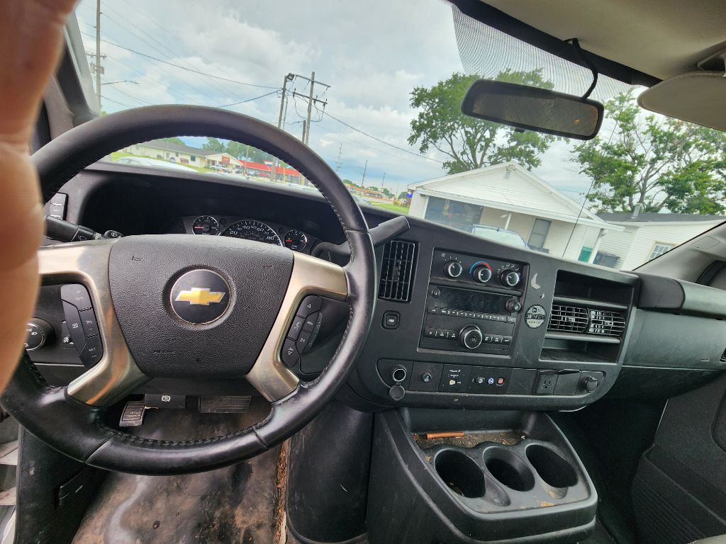 2019 Chevrolet Express Image 13