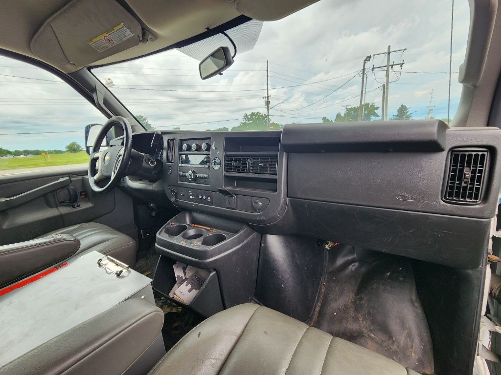 2019 Chevrolet Express Image 14