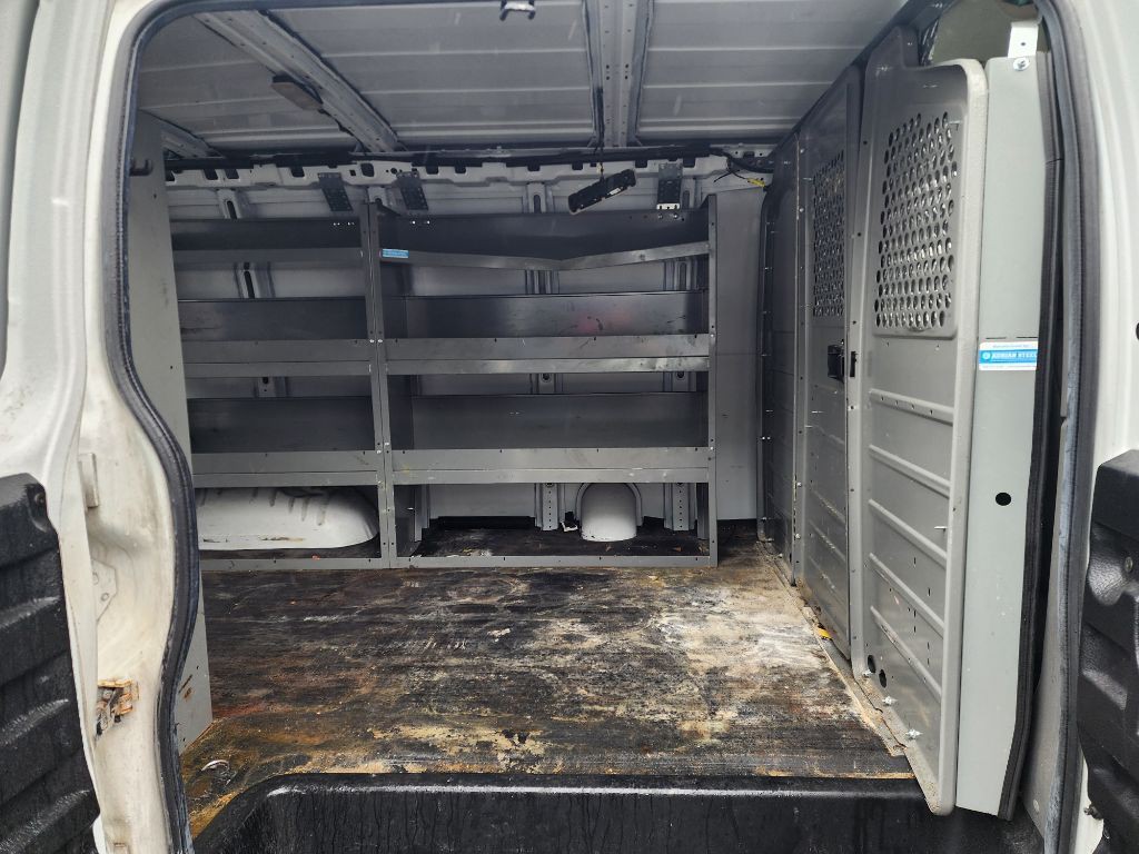 2019 Chevrolet Express Image 20
