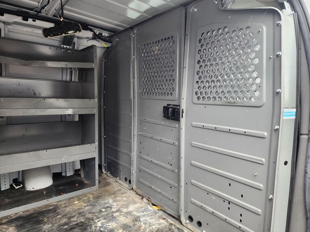 2019 Chevrolet Express Image 22