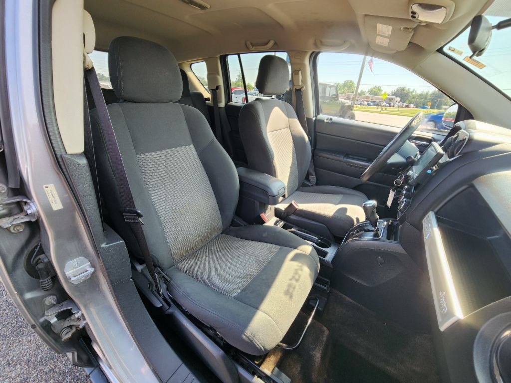 2015 Jeep Compass Image 15
