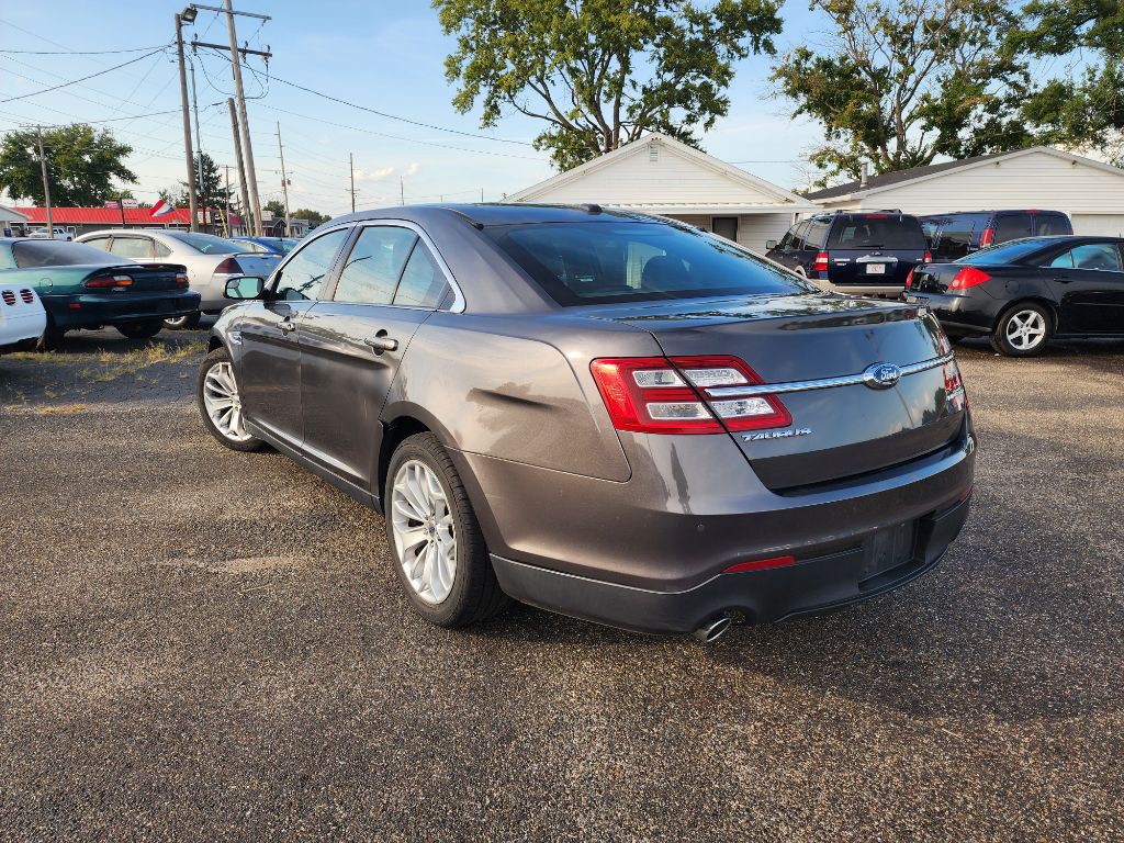 2015 Ford Taurus Image 7