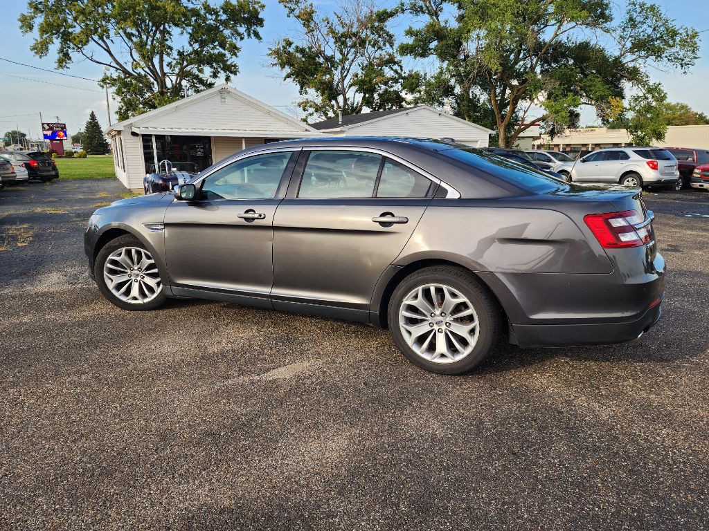 2015 Ford Taurus Image 8
