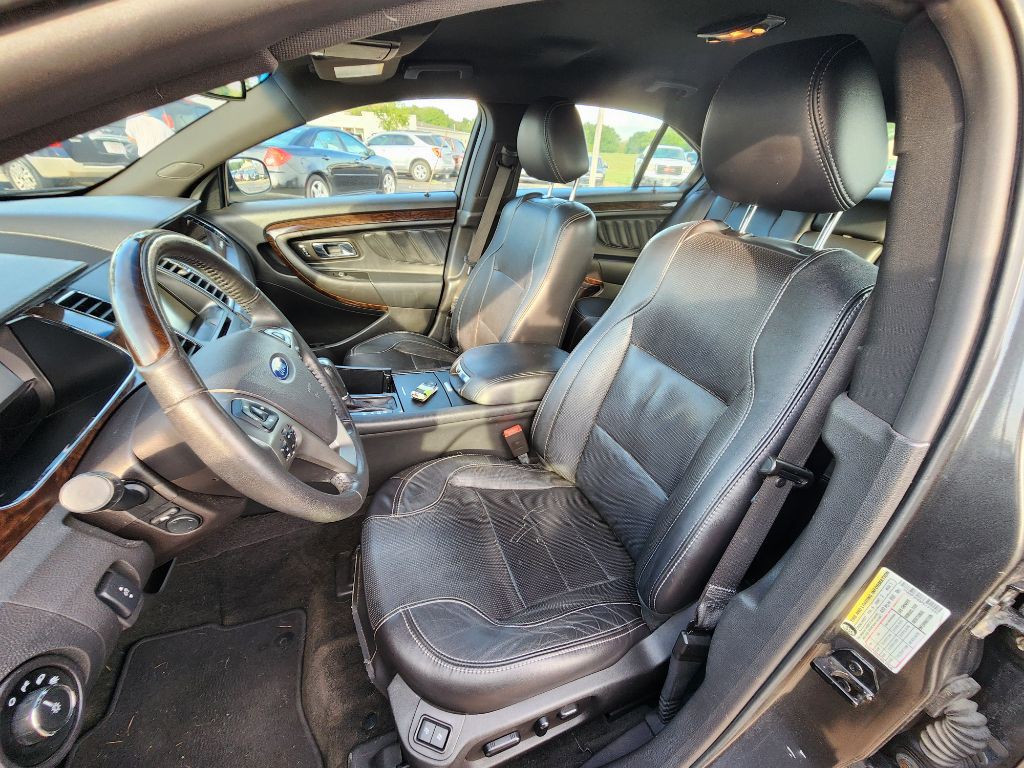 2015 Ford Taurus Image 14