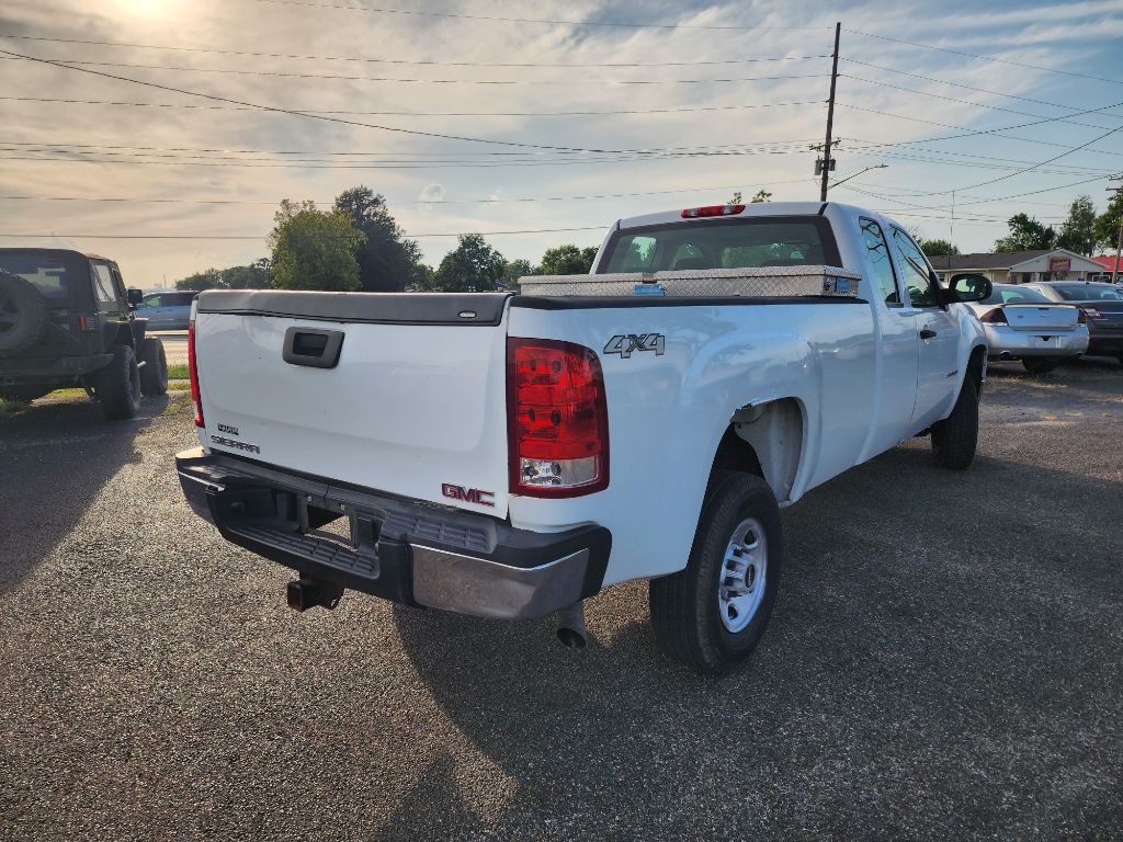 2009 GMC Sierra Image 2
