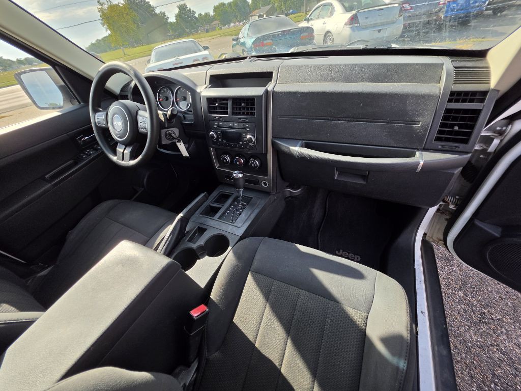 2012 Jeep Liberty Image 19