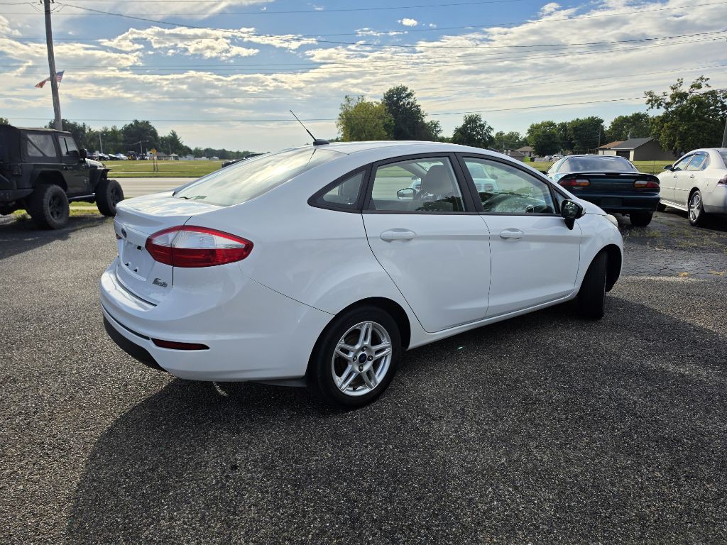 2017 Ford Fiesta Image 3