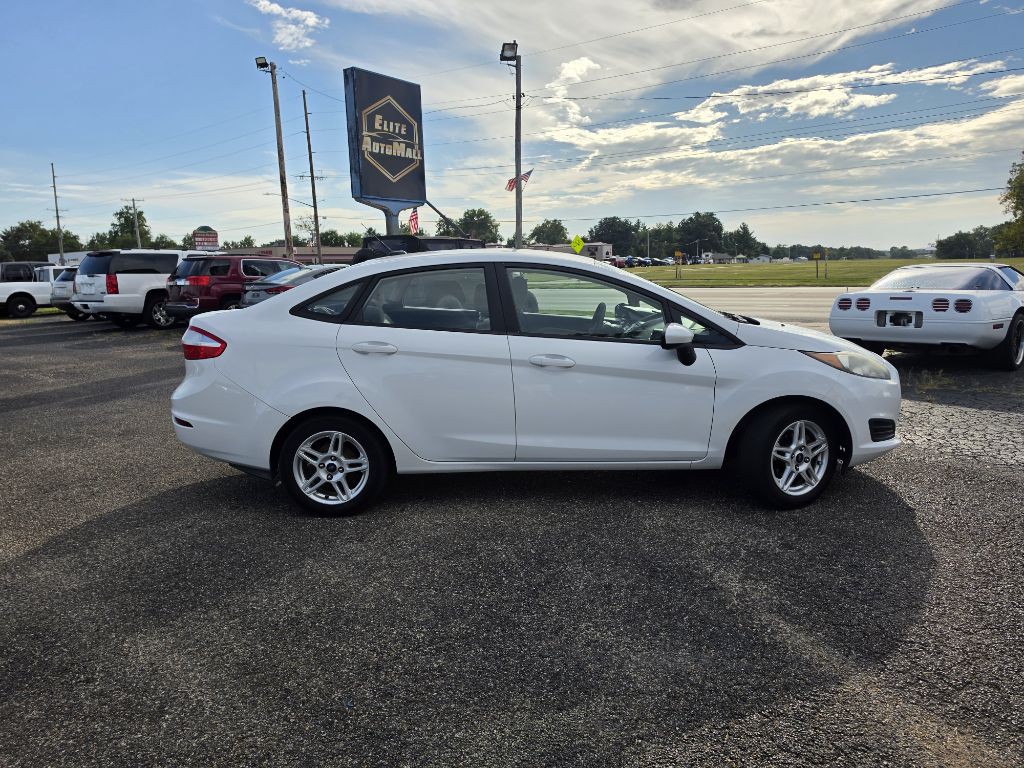 2017 Ford Fiesta Image 4