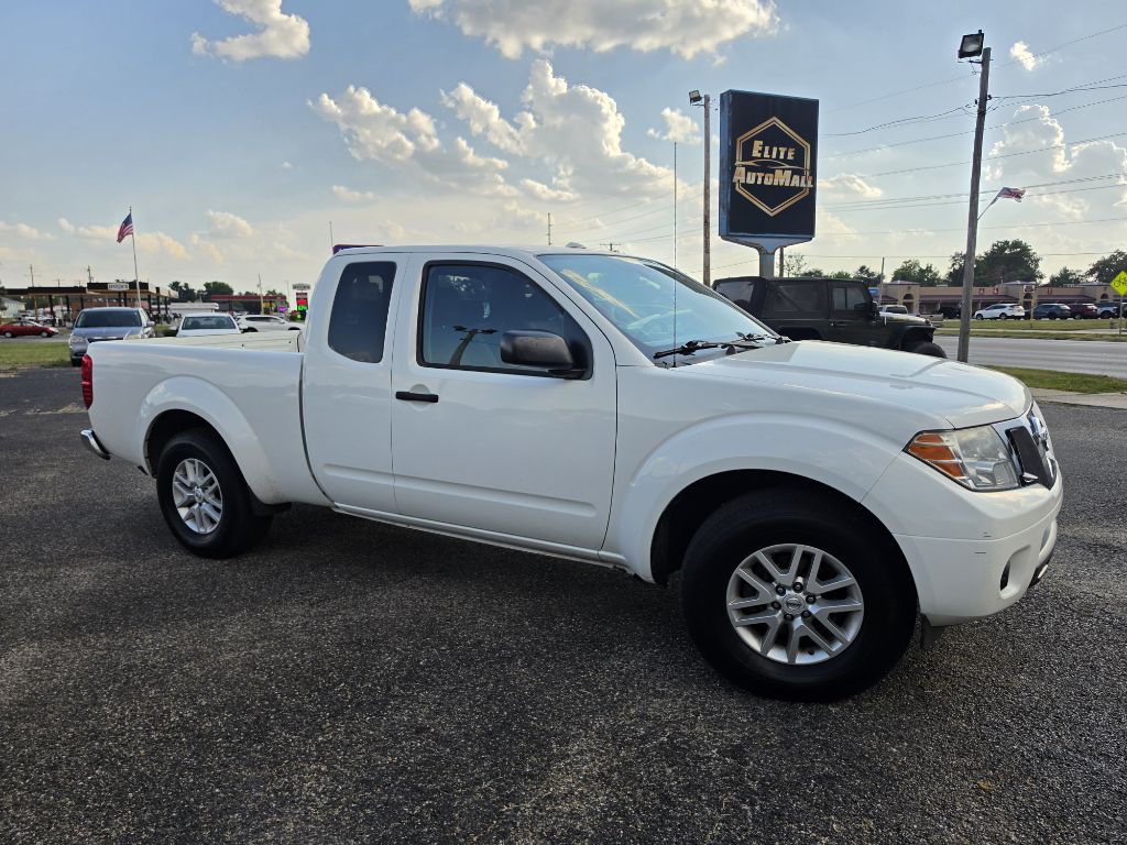 2018 Nissan Frontier Image 2
