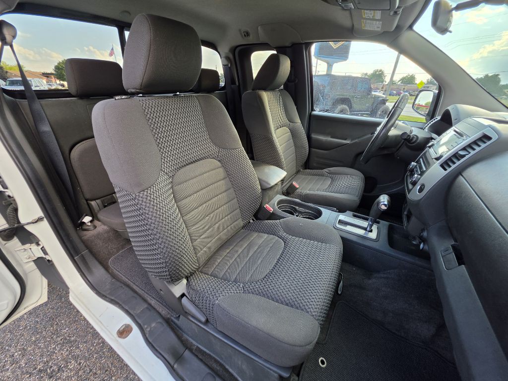 2018 Nissan Frontier Image 15