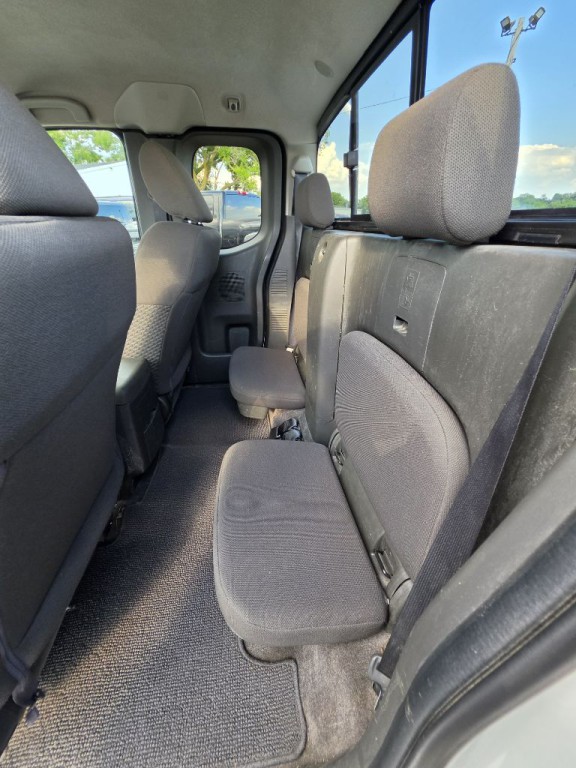 2018 Nissan Frontier Image 16