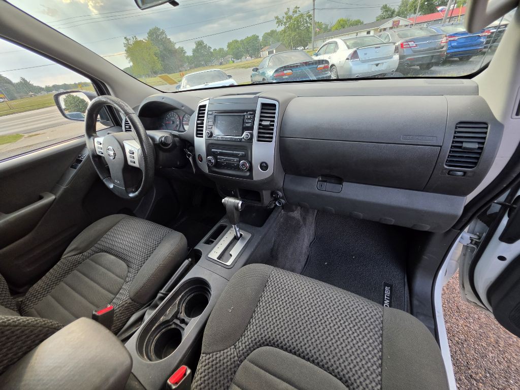 2018 Nissan Frontier Image 17
