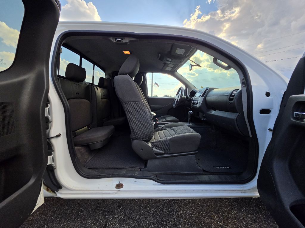 2018 Nissan Frontier Image 19