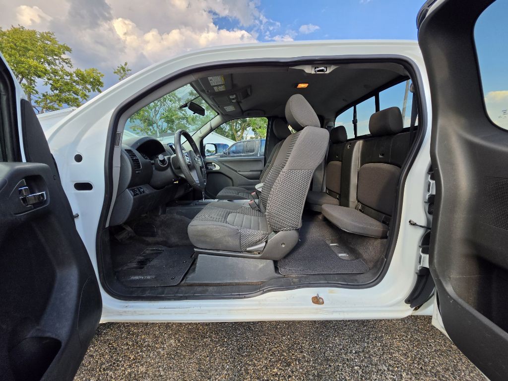 2018 Nissan Frontier Image 20